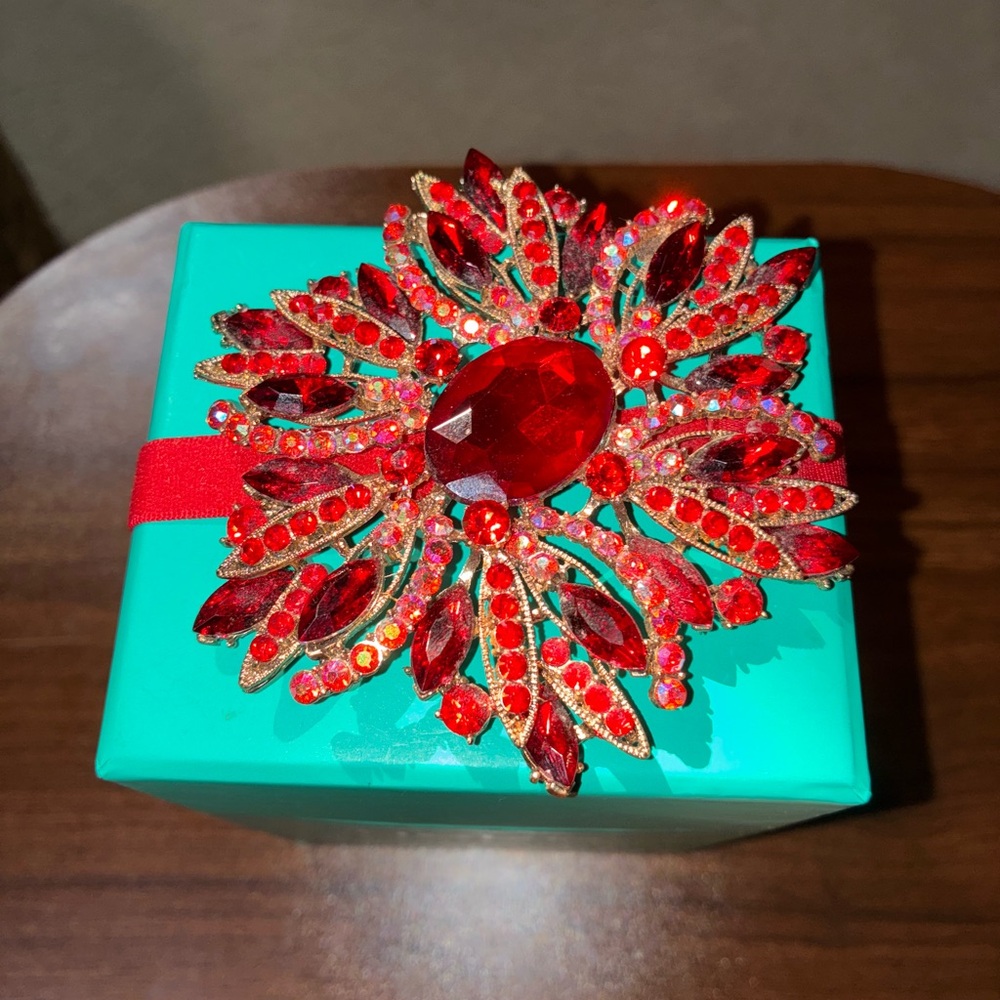 Tieks red diamond topper and box
